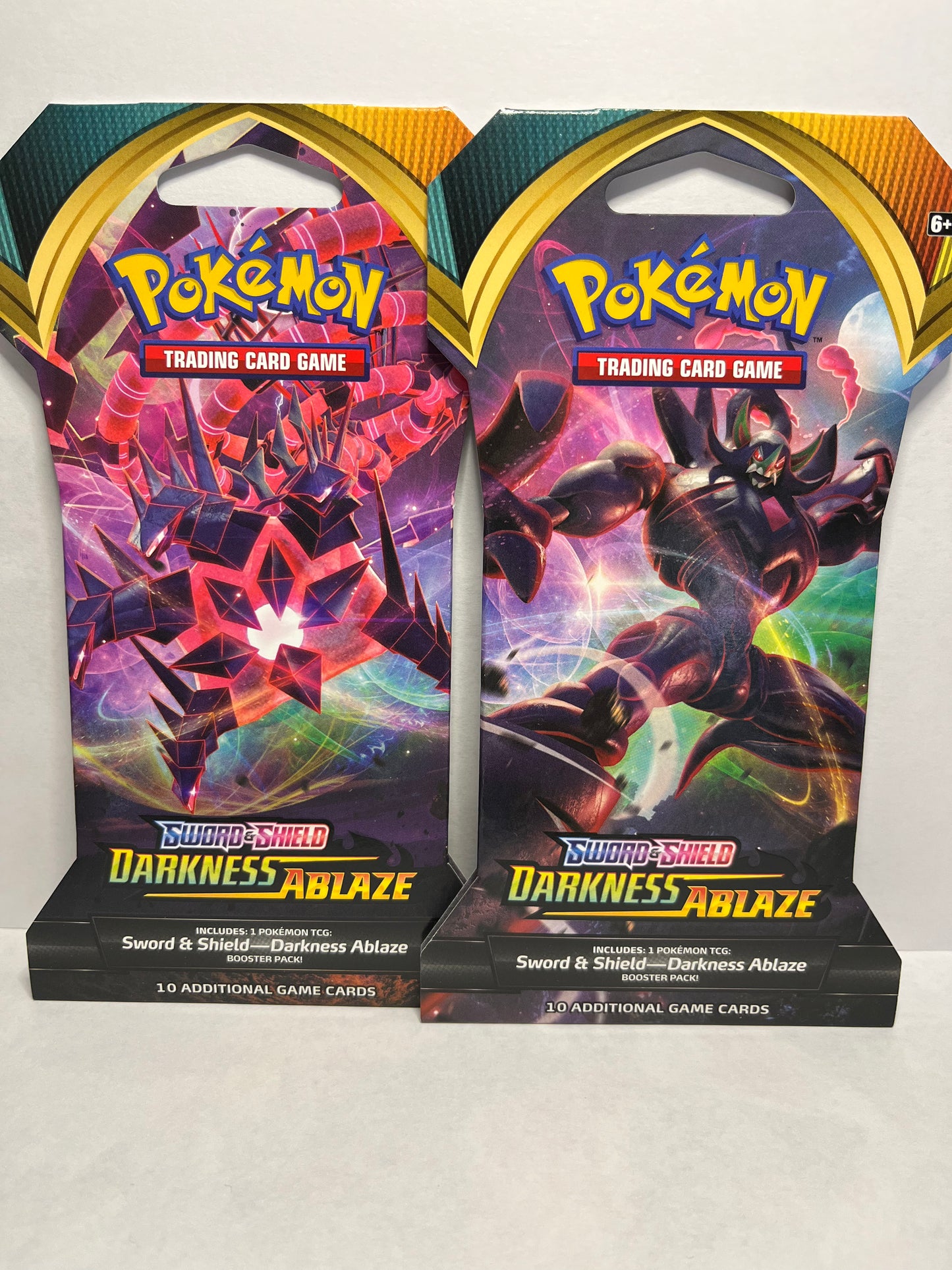 Darkness Ablaze - Sleeved Booster Pack