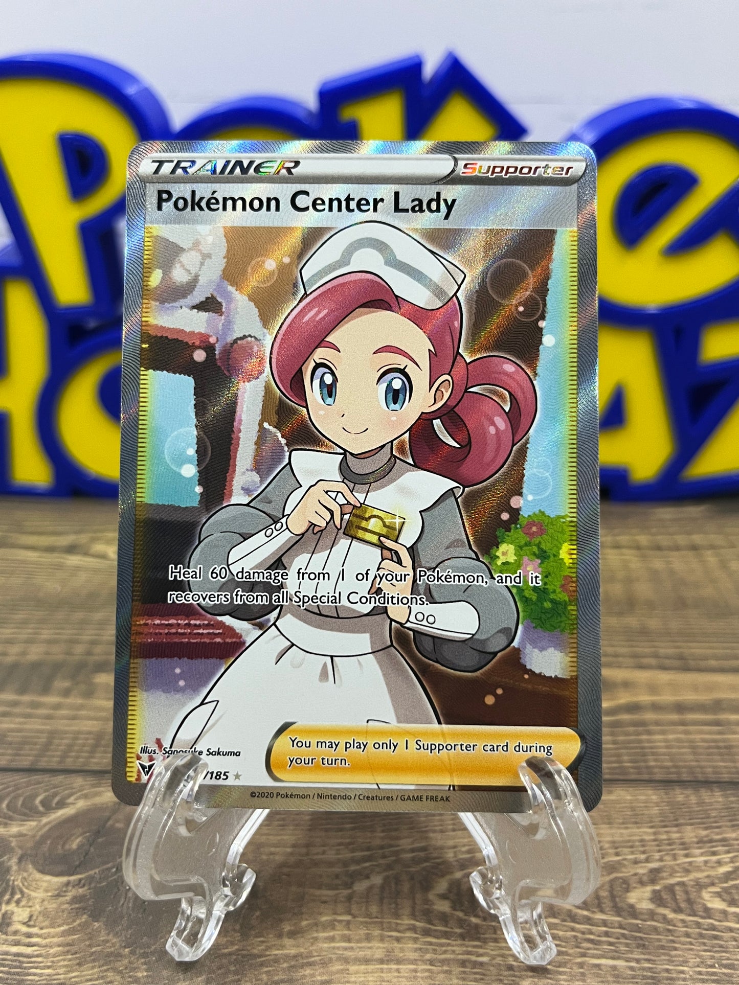 Pokémon Center Lady - 185/185