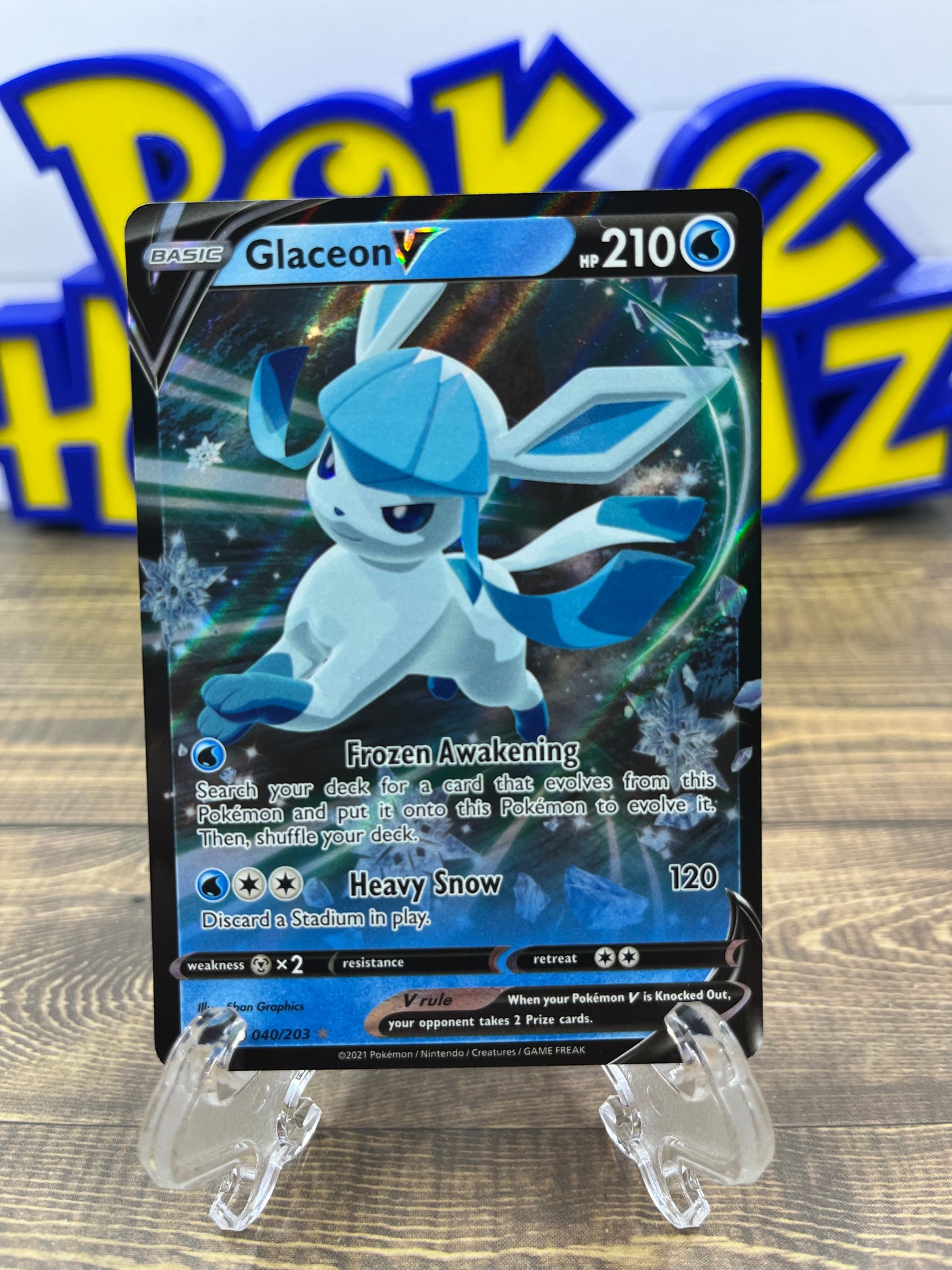 Glaceon V - 40/203